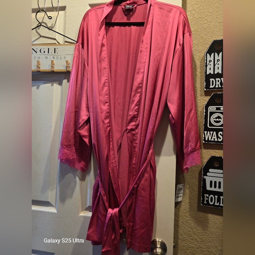 INC International Concepts Pink Lace Robe - Picture 4 of 5